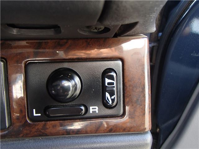 صورة مصغرة 32 لـ 1994 Nissan GLORIA