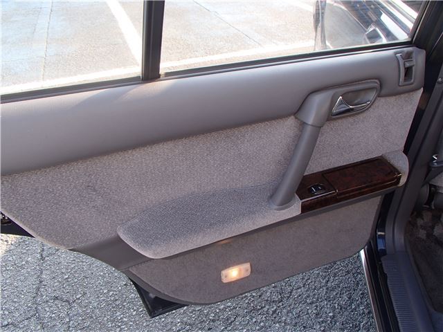 صورة مصغرة 39 لـ 1994 Nissan GLORIA
