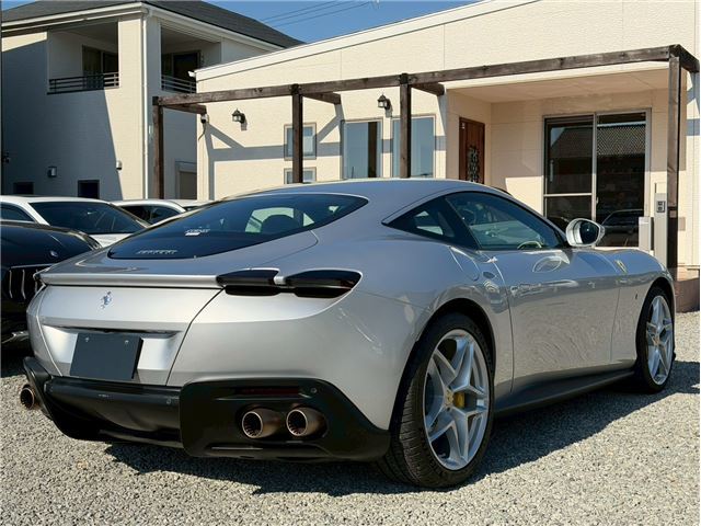 2021 Ferrari ROMA — миниатюра 2
