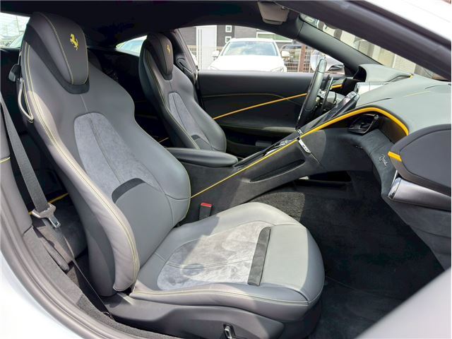 2021 Ferrari ROMA — миниатюра 27