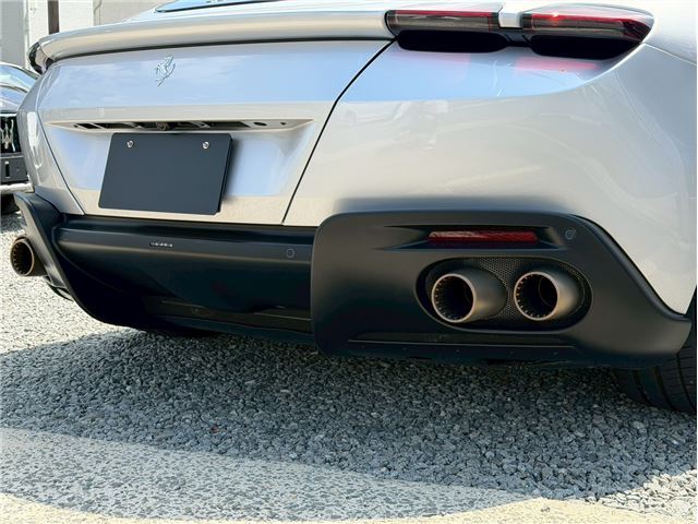 2021 Ferrari ROMA — миниатюра 40