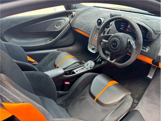 صورة 3 لـ 2016 Mclaren 570S