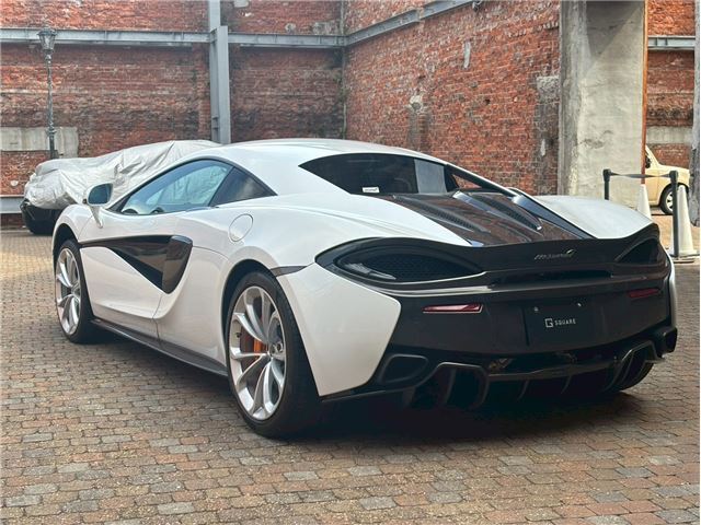 صورة 2 لـ 2016 Mclaren 570S