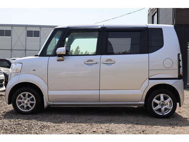 2012 Honda N-BOX+ — миниатюра 17