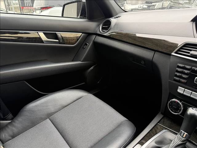 صورة مصغرة 16 لـ 2012 Mercedes-BENZ C-CLASS