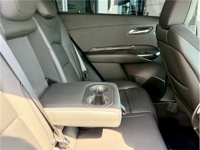 2025 Cadillac XT4 缩略图 27