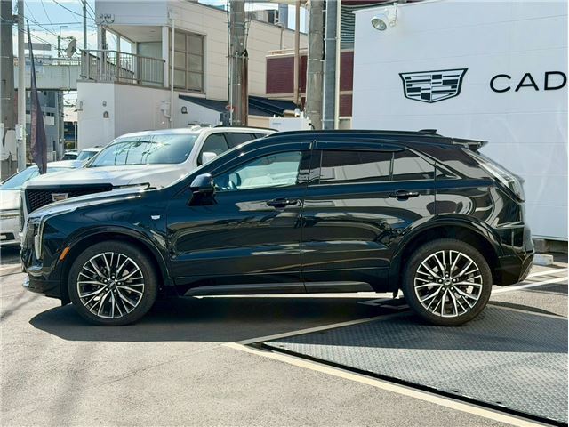 2025 Cadillac XT4 照片 4