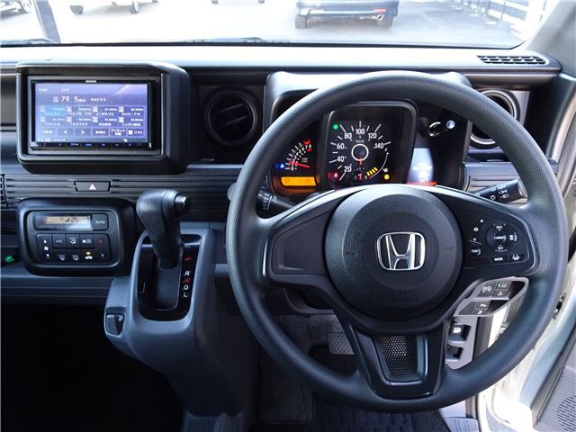 صورة 9 لـ 2018 Honda N-VAN