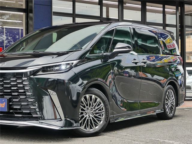 2024 Lexus LM thumbnail 47