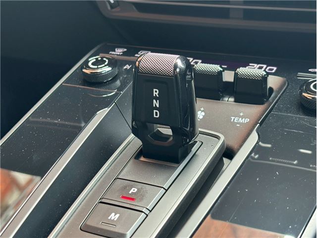 2022 Porsche 911 — миниатюра 41