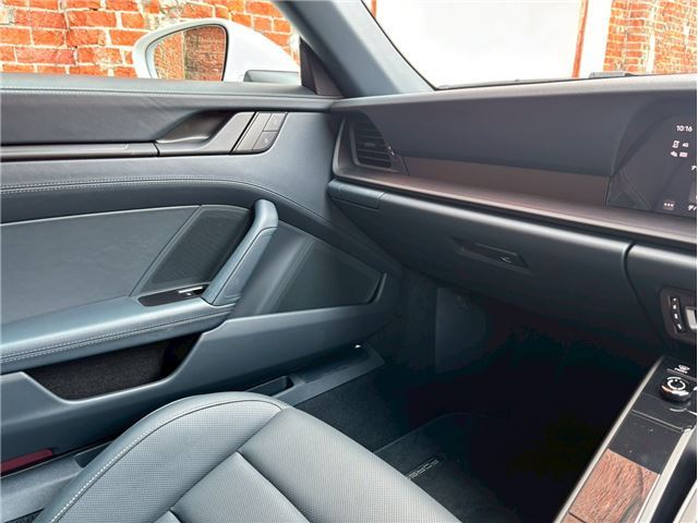 2022 Porsche 911 — миниатюра 45