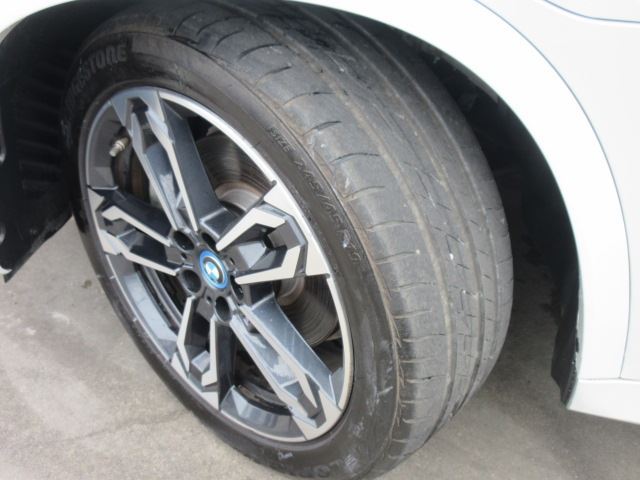 2023 BMW IX1 照片 14