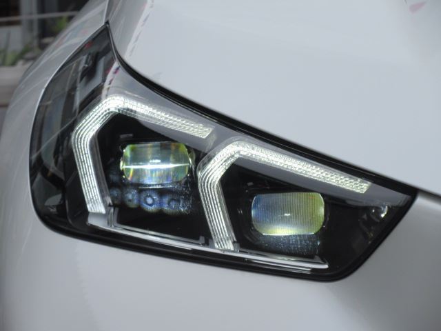 2023 BMW IX1 thumbnail 19