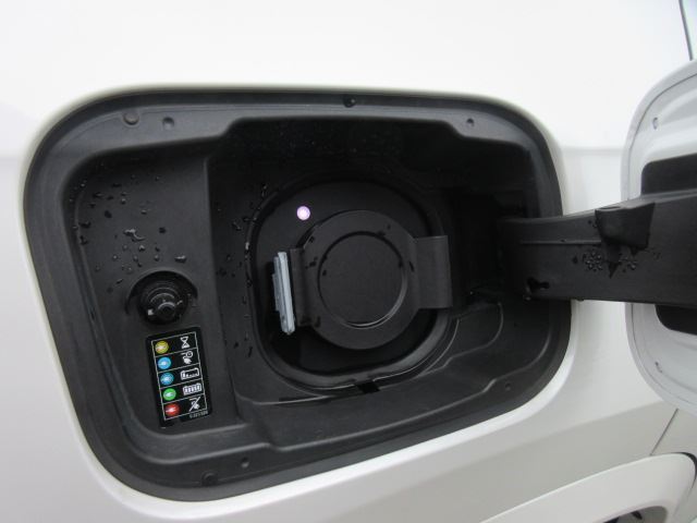 2023 BMW IX1 thumbnail 24