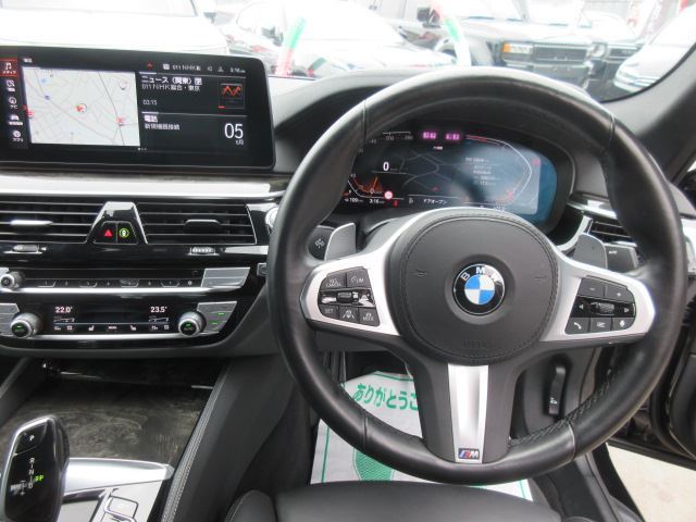 2023 BMW 5 SERIES — миниатюра 25