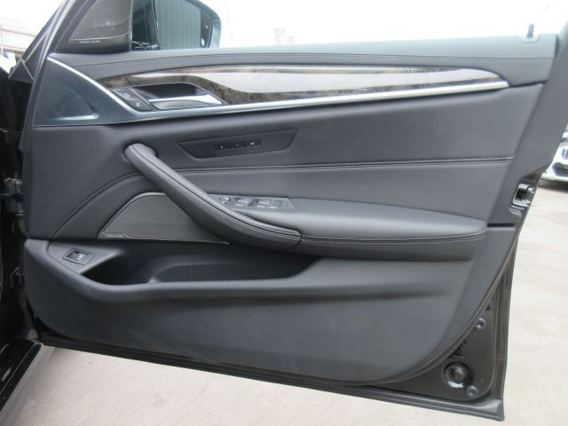 2023 BMW 5 SERIES — миниатюра 29