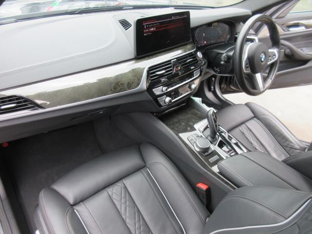 2023 BMW 5 SERIES — миниатюра 39
