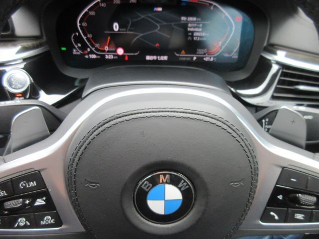 2023 BMW 5 SERIES — миниатюра 51