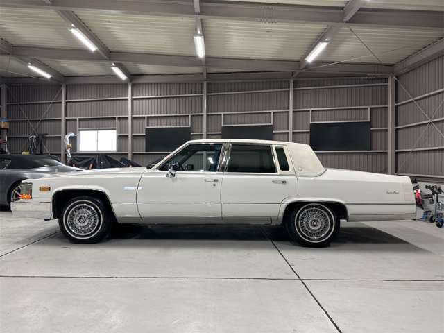 1992 Cadillac FLEETWOOD thumbnail 15