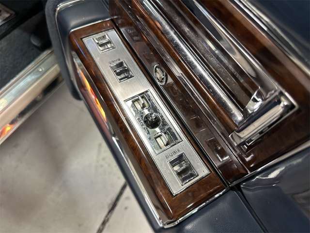 1992 Cadillac FLEETWOOD thumbnail 20