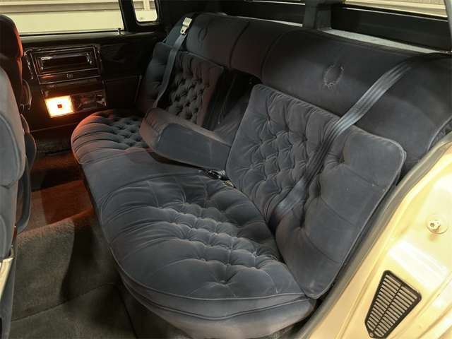 1992 Cadillac FLEETWOOD thumbnail 50