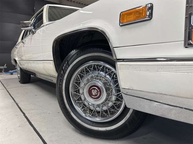 1992 Cadillac FLEETWOOD thumbnail 54