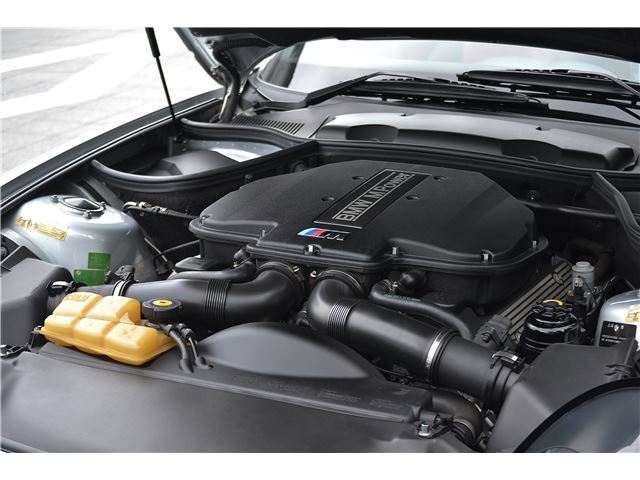 2002 BMW Z8 thumbnail 18