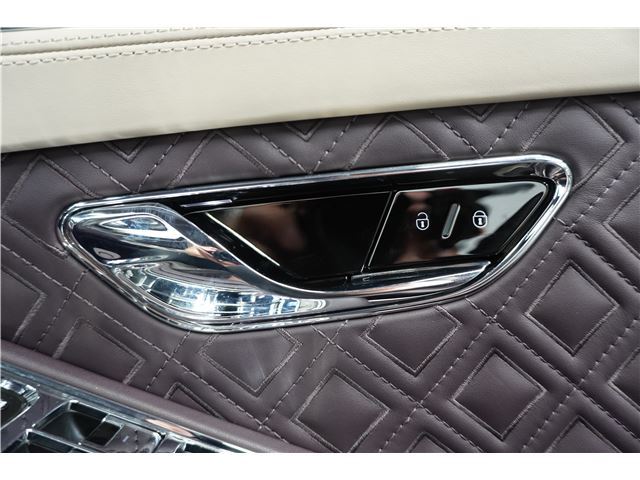صورة مصغرة 32 لـ 2018 Bentley CONTINENTAL
