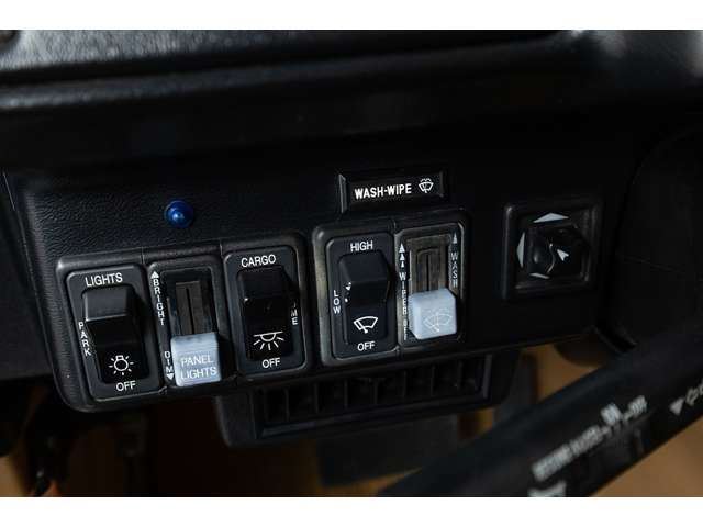 1997 Hummer H1 — миниатюра 66