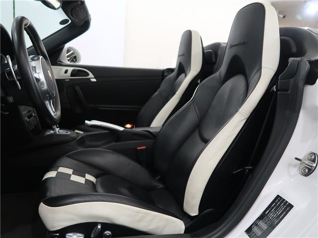 2011 Porsche 911 — миниатюра 14