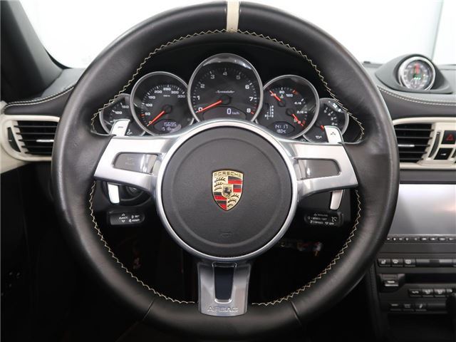 2011 Porsche 911 — миниатюра 11