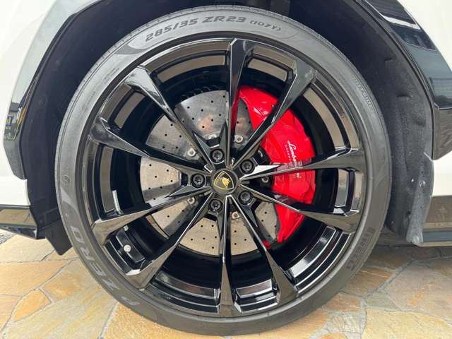 2018 Lamborghini URUS — миниатюра 33