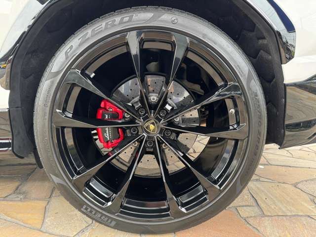 2018 Lamborghini URUS — миниатюра 34