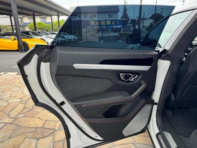 2018 Lamborghini URUS — миниатюра 51