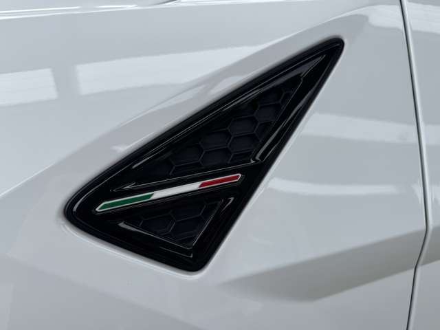 2018 Lamborghini URUS — миниатюра 63