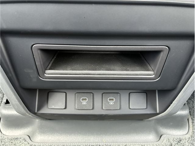 2025 LAND Rover DEFENDER thumbnail 19