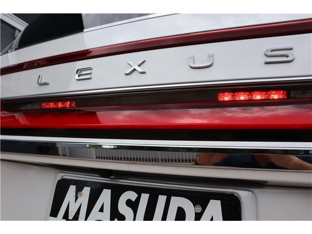 2024 Lexus LM thumbnail 28