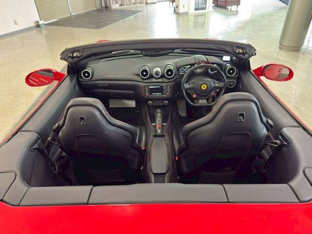 صورة مصغرة 13 لـ 2016 Ferrari CALIFORNIA T