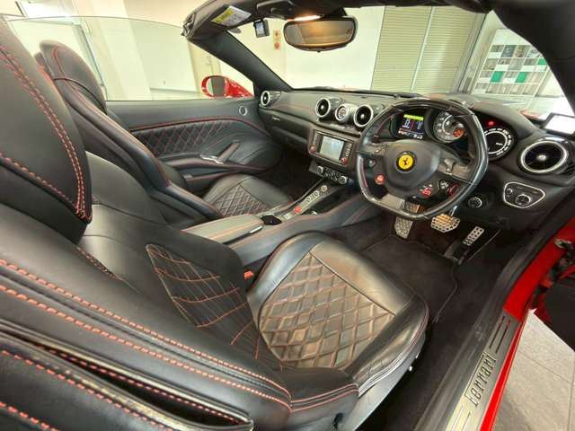 صورة مصغرة 42 لـ 2016 Ferrari CALIFORNIA T