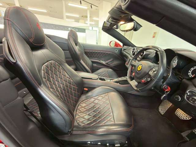 صورة مصغرة 43 لـ 2016 Ferrari CALIFORNIA T