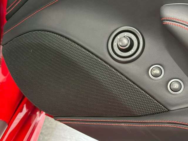 صورة مصغرة 53 لـ 2016 Ferrari CALIFORNIA T