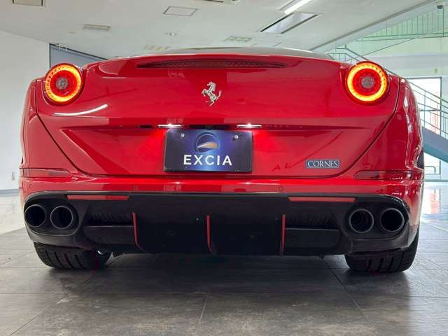 صورة مصغرة 8 لـ 2016 Ferrari CALIFORNIA T