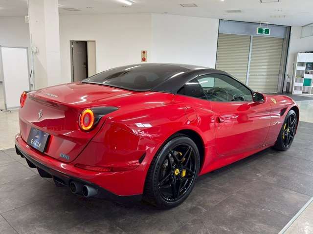 صورة مصغرة 7 لـ 2016 Ferrari CALIFORNIA T