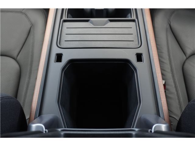 صورة مصغرة 42 لـ 2023 LAND Rover DEFENDER