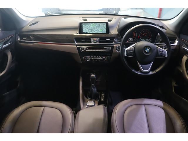 2017 BMW X1 photo 2