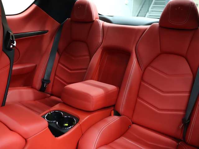 2016 Maserati GRAN TURISMO 缩略图 19