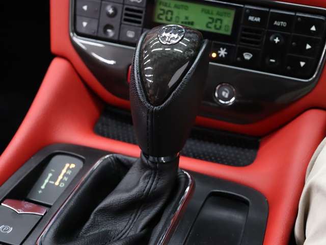 2016 Maserati GRAN TURISMO 缩略图 42