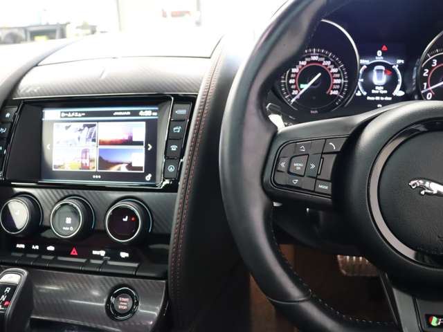 صورة مصغرة 25 لـ 2015 Jaguar F-TYPE