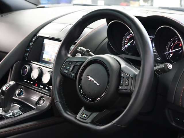 صورة مصغرة 27 لـ 2015 Jaguar F-TYPE
