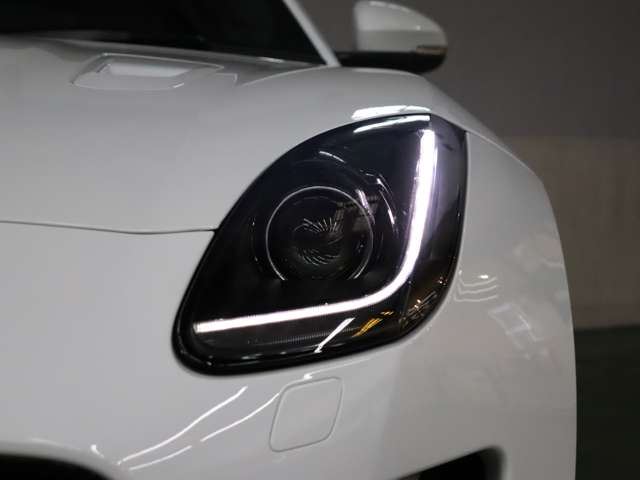 صورة مصغرة 35 لـ 2015 Jaguar F-TYPE